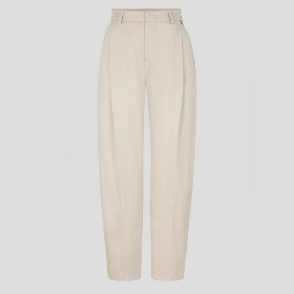 Bogner Jenny Pleat-Front Pants